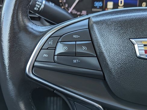 Used 2019 Cadillac XT5 Luxury image 16