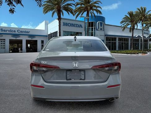 Used 2025 Honda Civic Sport image 7