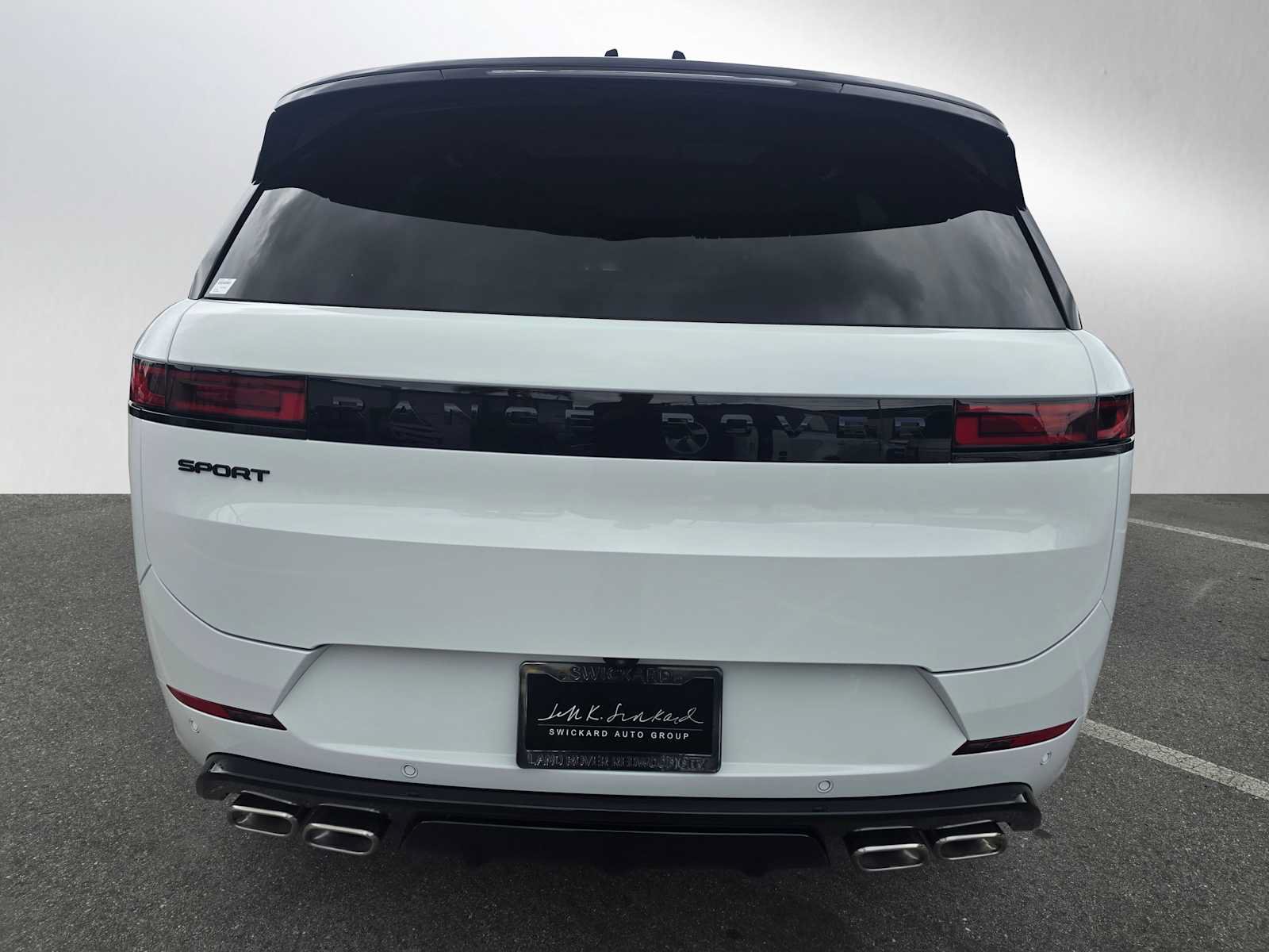 New 2026 Land Rover Range Rover Sport Dynamic SE AWD/4WD image 4