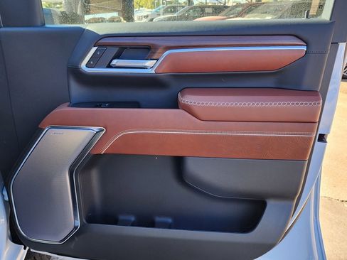 New 2026 GMC Sierra 3500 Denali Ultimate image 40