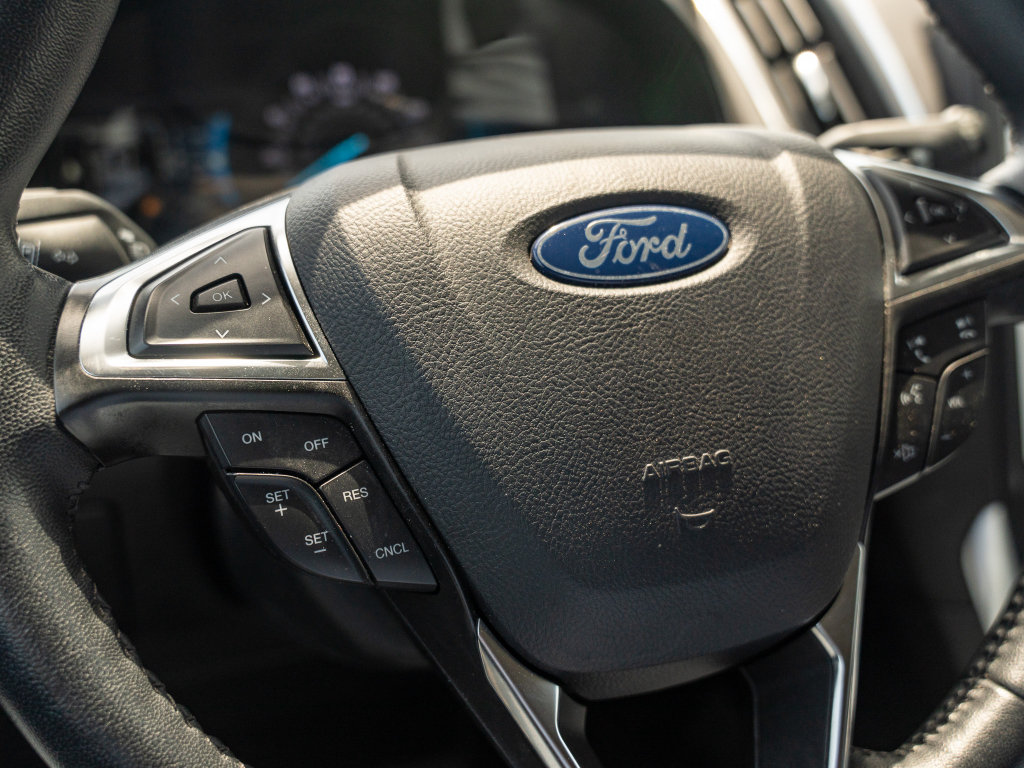 Used 2024 Ford Edge Titanium AWD/4WD image 31