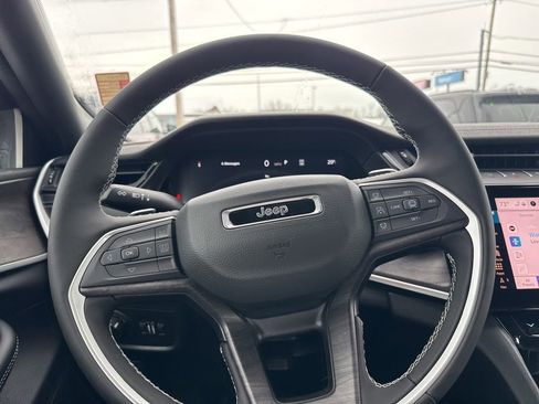 New 2026 Jeep Grand Cherokee Altitude AWD/4WD image 21