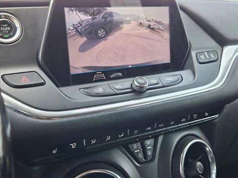 Used 2019 Chevrolet Blazer LT image 9