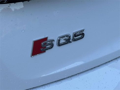 Used 2021 Audi SQ5 Prestige w/ Prestige Package image 11