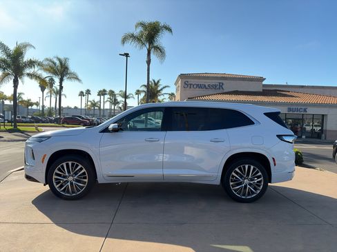 New 2026 Buick Enclave Avenir w/ Super Cruise Package FWD image 5