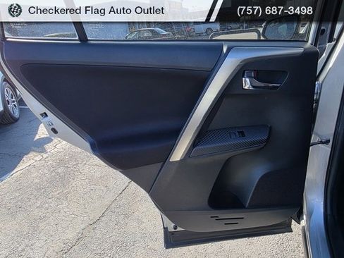 Used 2014 Toyota RAV4 XLE image 40