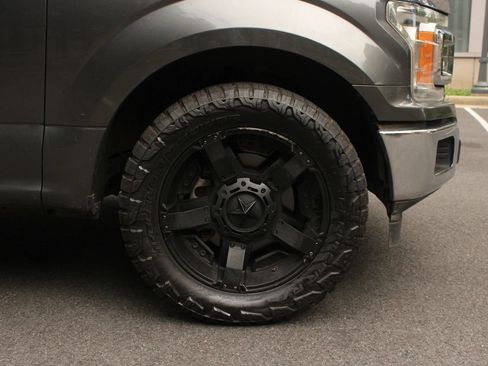 Used 2020 Ford F150 XLT RWD image 4