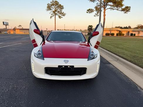 Used 2020 Nissan 370Z Coupe RWD image 3