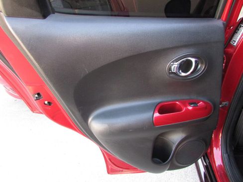Used 2014 Nissan Juke SV w/ Navigation Package FWD image 24
