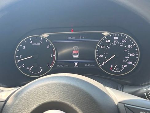 Used 2025 Nissan Sentra SV FWD image 2