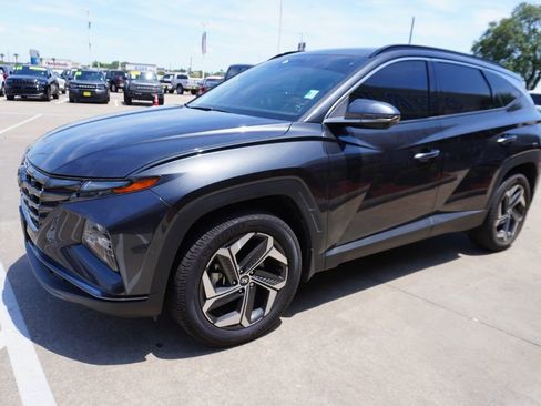 Used 2023 Hyundai Tucson Limited AWD/4WD image 3