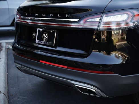 Used 2021 Lincoln Nautilus Reserve image 8