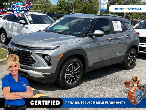 Used 2024 Chevrolet TrailBlazer LT w/ Driver Confidence Package FWD image 1