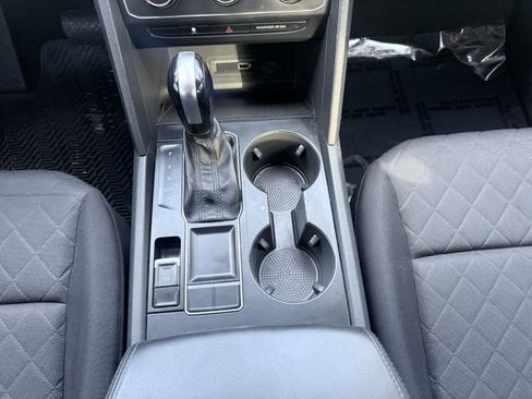 Used 2018 Volkswagen Atlas S image 43