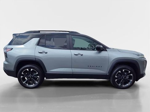 New 2026 Chevrolet Equinox RS w/ Convenience Package III AWD/4WD image 6