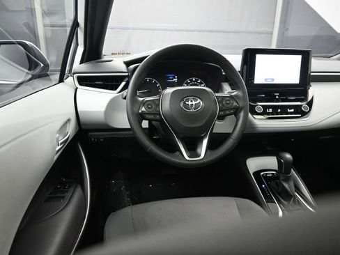 Used 2024 Toyota Corolla SE w/ SE Premium Package FWD image 15