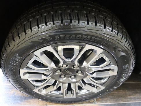 Used 2023 GMC Yukon Denali Ultimate AWD/4WD image 35