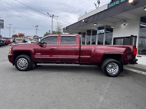Used 2016 Chevrolet Silverado 3500 High Country w/ High Country Premium Package AWD/4WD image 3