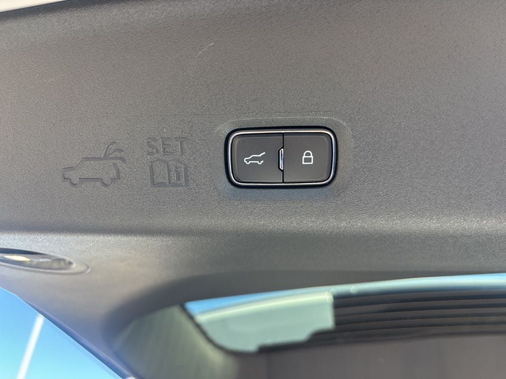 New 2026 Ford Expedition Active RWD image 15
