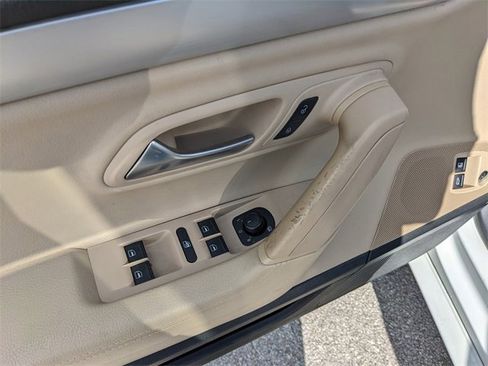 Used 2016 Volkswagen CC Sport image 17