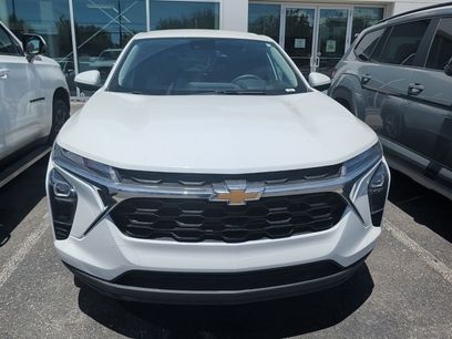 Used 2024 Chevrolet Trax LS w/ LS Convenience Package