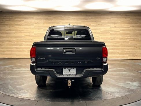 Used 2020 Toyota Tacoma SR5 image 21