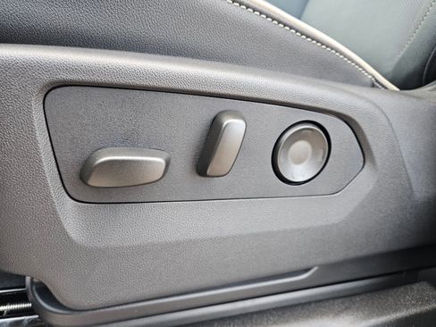 New 2026 GMC Yukon Elevation image 24