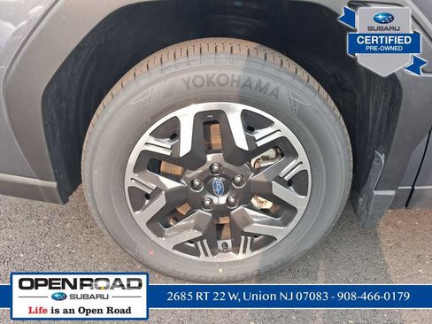 Used 2025 Subaru Forester AWD/4WD image 31