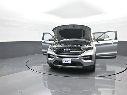Certified 2023 Ford Explorer XLT w/ Equipment Group 202A AWD/4WD image 44