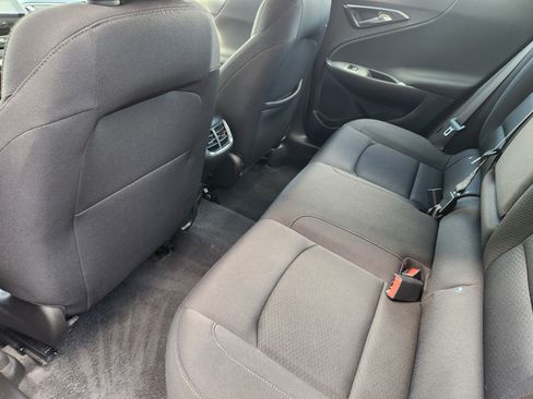 Used 2025 Chevrolet Malibu LT FWD image 31