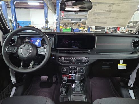 New 2026 Jeep Wrangler Unlimited Rubicon image 13