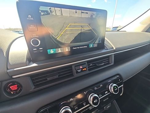 Certified 2025 Honda Pilot EX-L image 19