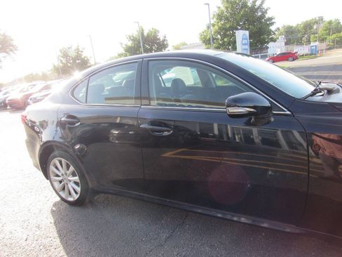 Used 2009 Lexus IS 250 AWD image 9