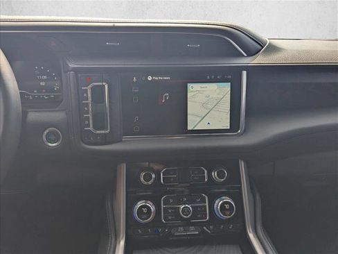 Used 2024 GMC Yukon Denali RWD image 11