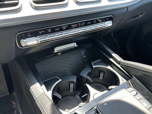 Certified 2025 Mercedes-Benz GLS 450 4MATIC image 34