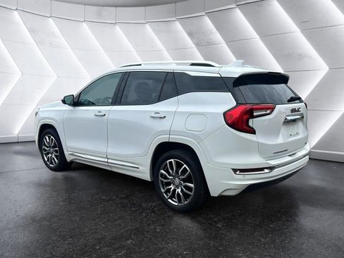 Used 2022 GMC Terrain Denali w/ Denali Premium Package image 5