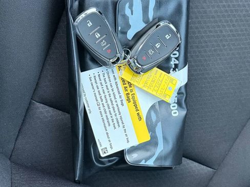 Used 2023 Chevrolet Malibu LS image 12