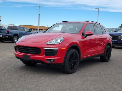 Used 2016 Porsche Cayenne AWD/4WD image 1