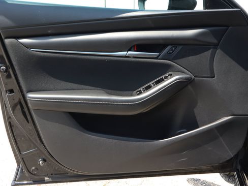 Used 2022 MAZDA MAZDA3 Sedan FWD image 13