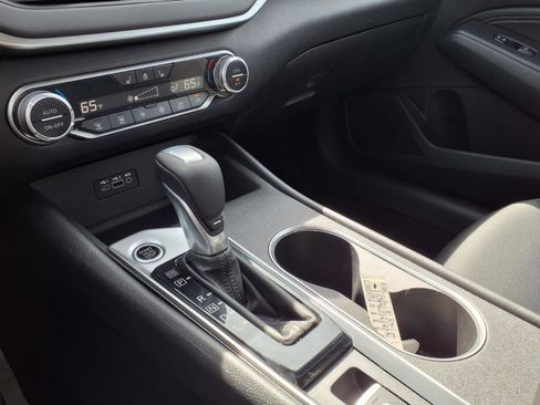 Used 2019 Nissan Altima 2.5 SV AWD/4WD image 11
