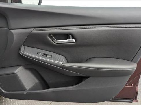 Used 2025 Nissan Sentra SV image 24