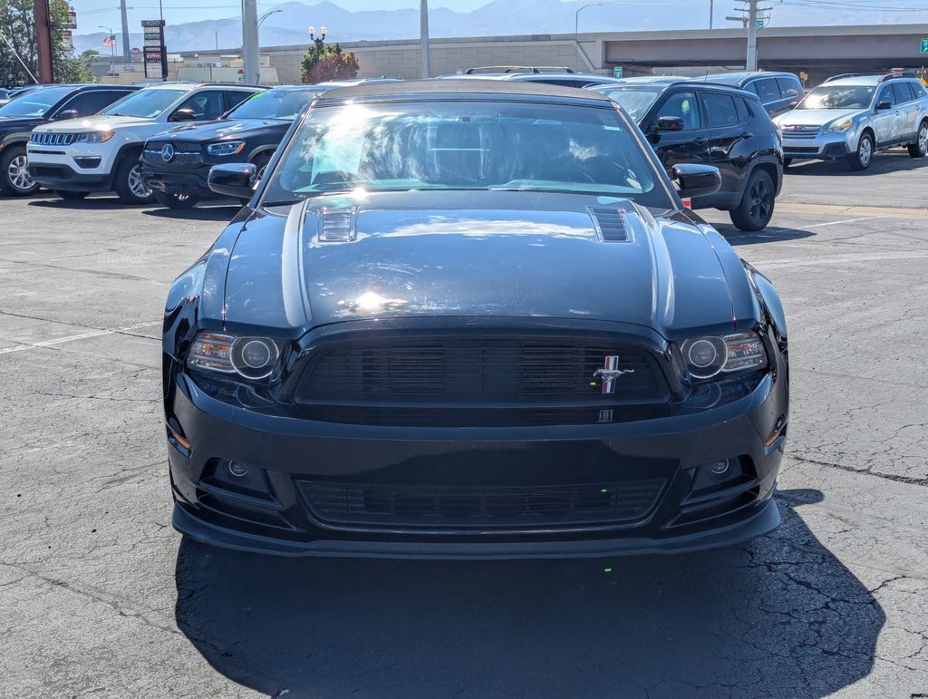 Used 2014 Ford Mustang GT Premium w/ Equipment Group 402A RWD image 10