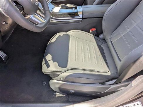 New 2025 Mercedes-Benz C 300 Sedan image 4