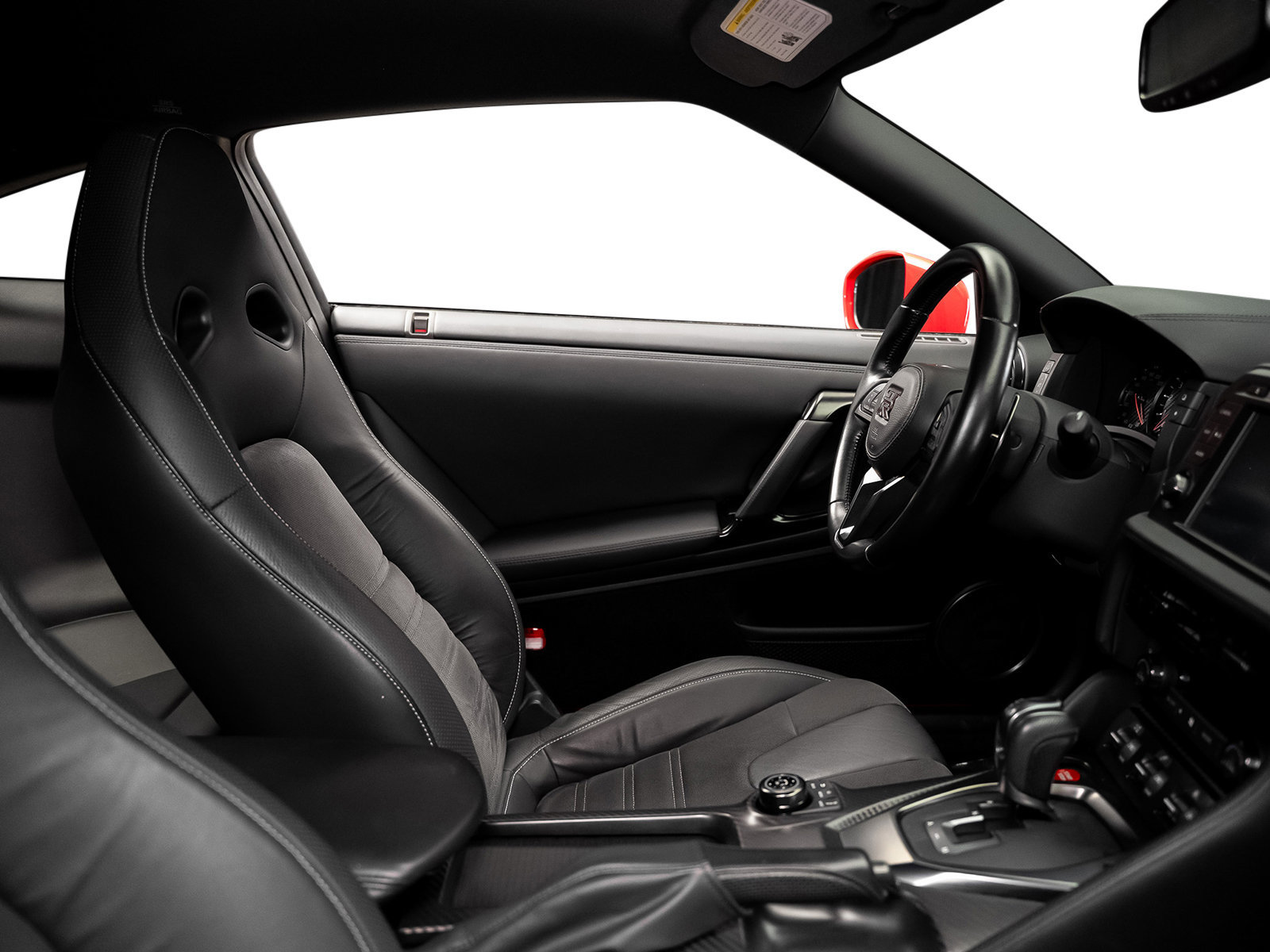 Used 2023 Nissan GT-R Premium AWD/4WD image 65