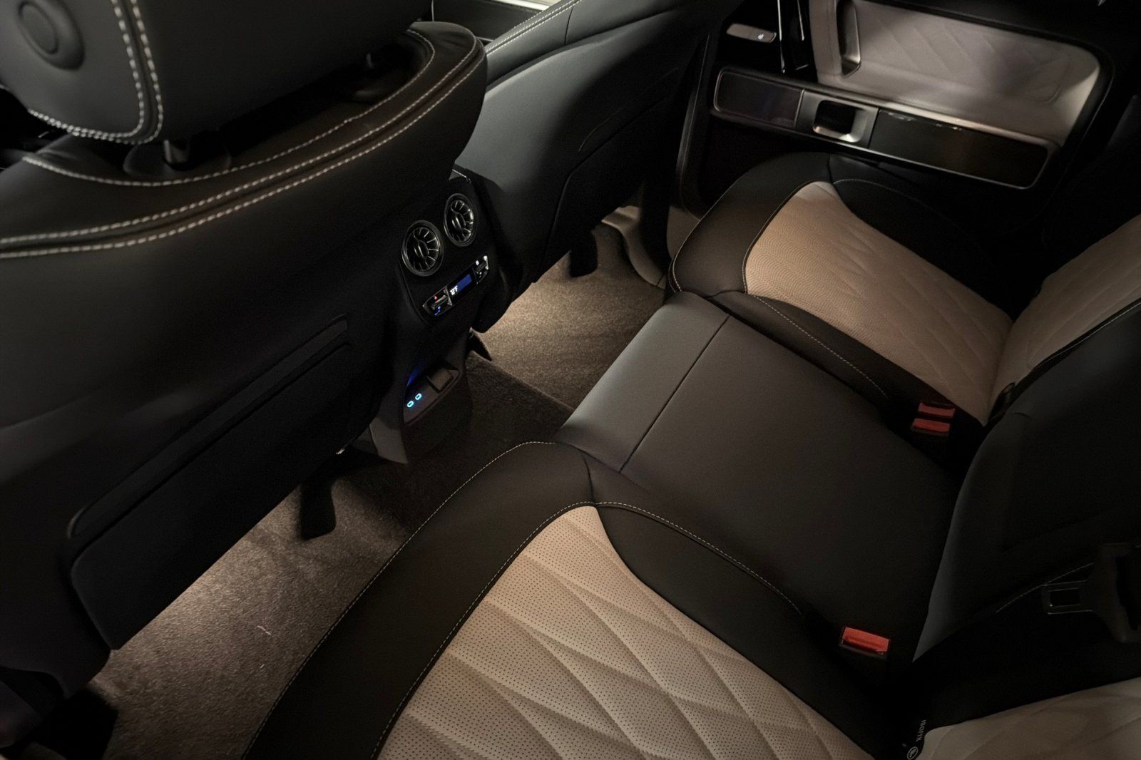 New 2027 Mercedes-Benz G 580 e image 11