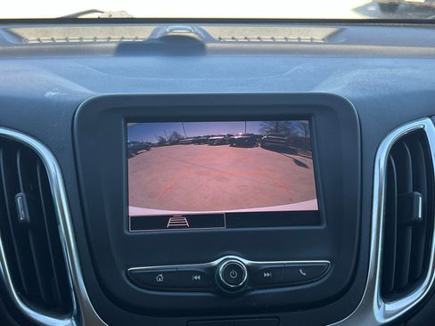 Used 2023 Chevrolet Equinox LT image 31