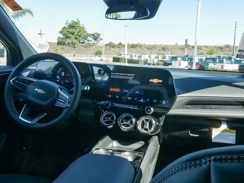 New 2026 Chevrolet Blazer EV LT image 12