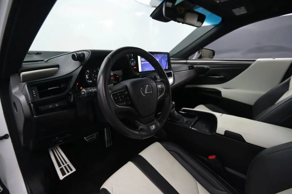 Used 2024 Lexus ES 350 F Sport w/ Accessory Package (Z2) FWD image 39