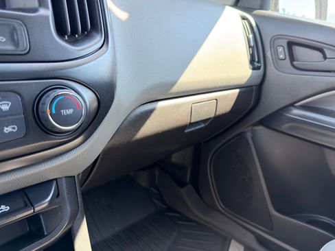 Used 2022 Chevrolet Colorado W/T w/ WT Convenience Package image 35