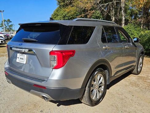 Used 2023 Ford Explorer Limited w/ Equipment Group 301A image 13